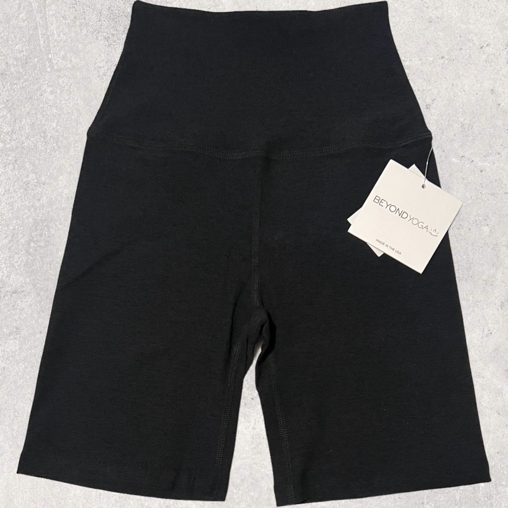 Spacedye High Waisted Biker Short - Size XS